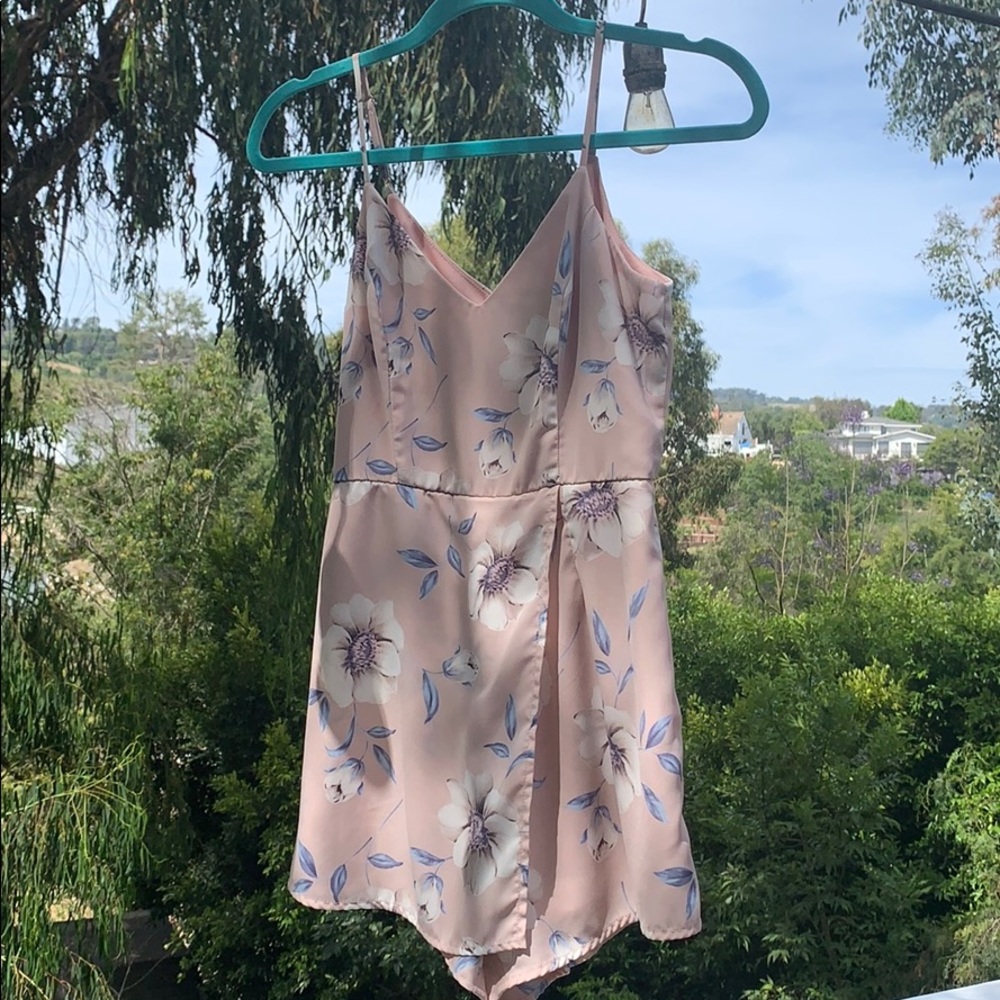 A floral lulu’s dress worn once